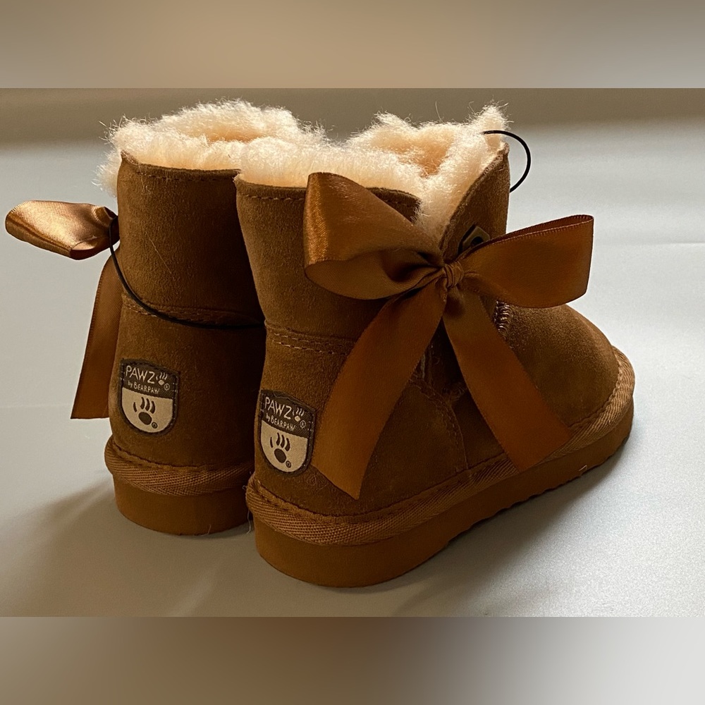 NEW Bearpaw Kids Winter Boots Uggs SIZE 11 12 13 - Picture 4 of 4